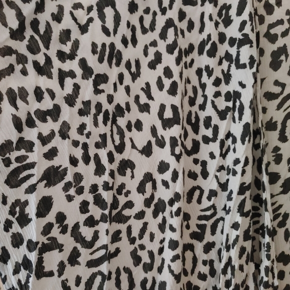 Aerie Black & White Cheetah Print Kimono ~ Size OS - Picture 4 of 10